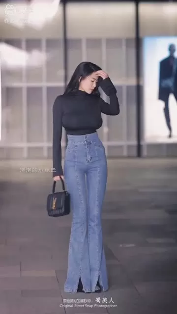 某音巨乳网红【童小芯】微密圈反差写真，挑战视觉底线-ACGAI艺图