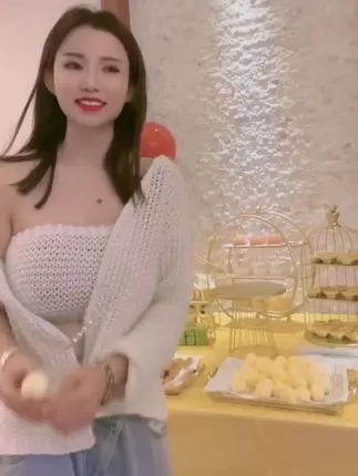 猪饲料ya微密圈极致诱惑写真作品，火辣撩人魅力四射精美图集视频齐观赏-ACGAI艺图