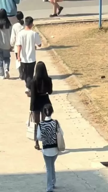 陈妮妮UNI微密圈写真大公开，网红的私密瞬间-ACGAI艺图