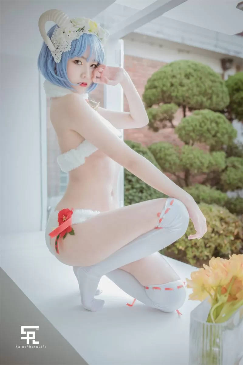 Yuna윤아 百变cos 作品一角-ACGAI艺图