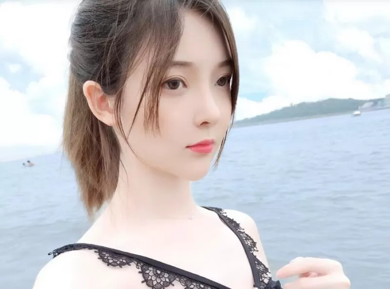 天蝎座女孩一小央泽：梦幻coser的独特魅力-ACGAI艺图