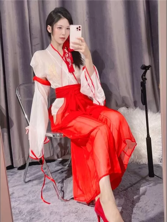 抖娘利世微密圈作品《深绿》时尚境界，深绿风尚-ACGAI艺图