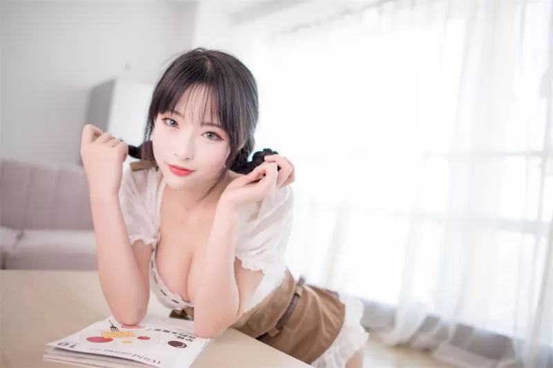 清水由乃的互动平台：揭秘COS女神的互动秘籍-ACGAI艺图