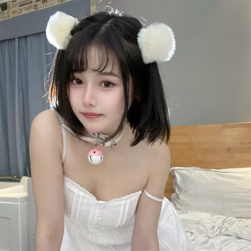 七月喵子少女心事：魅惑与纯真的完美交融-ACGAI艺图