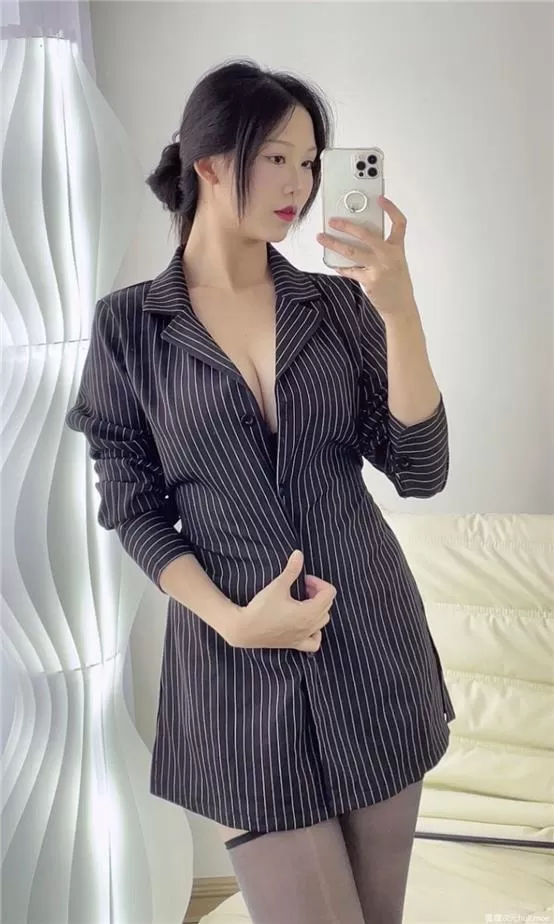 《抖娘-利世》资源合集持续更新，最新资源持续更新-ACGAI艺图