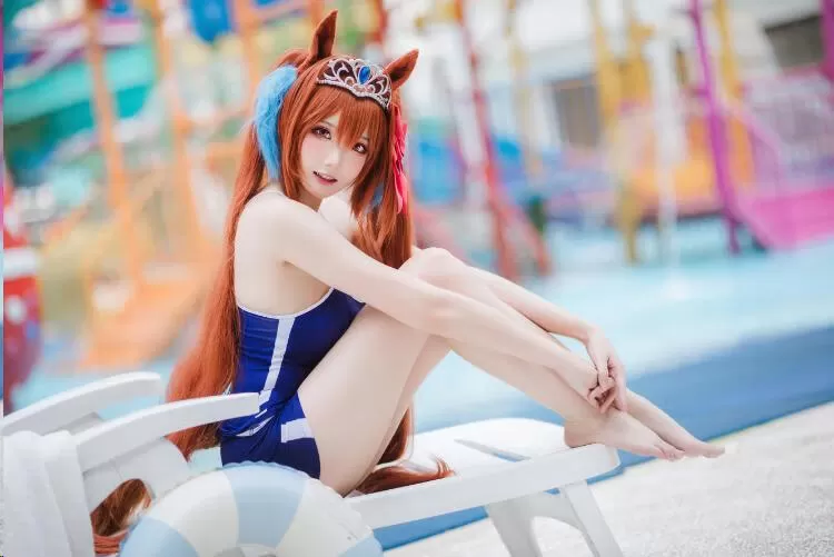 瓜希酱cos《赛马娘 大和赤骥》带你畅游海滩-ACGAI艺图