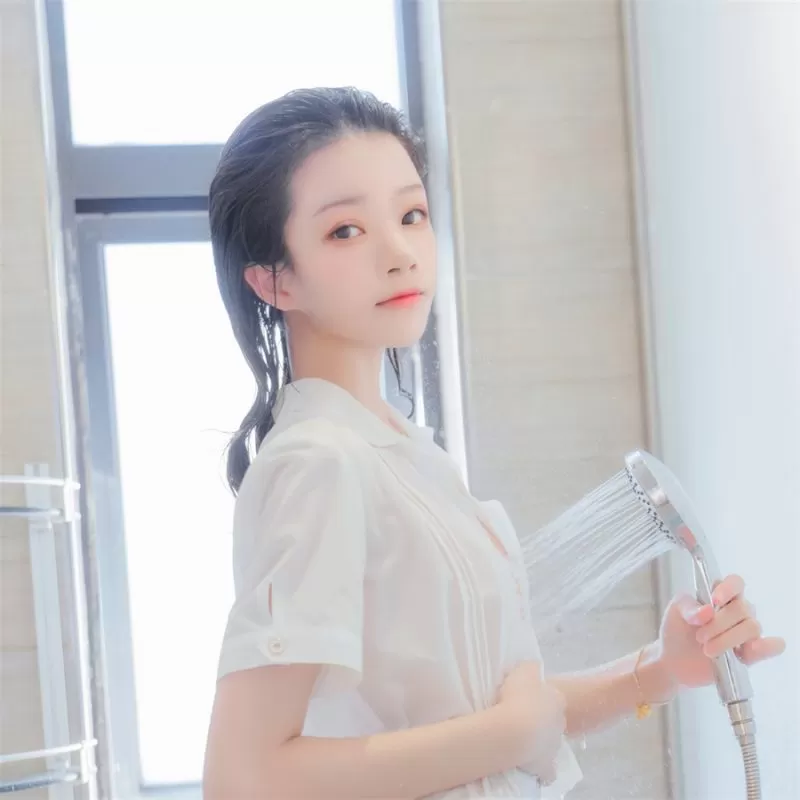 桜桃喵的洒花瞬间：狐媚魅力的私密展现-ACGAI艺图