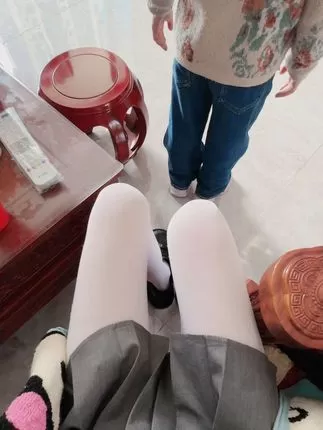 如何看待抖音网红可爱嘉的秘密微密圈资源，深度剖析-ACGAI艺图
