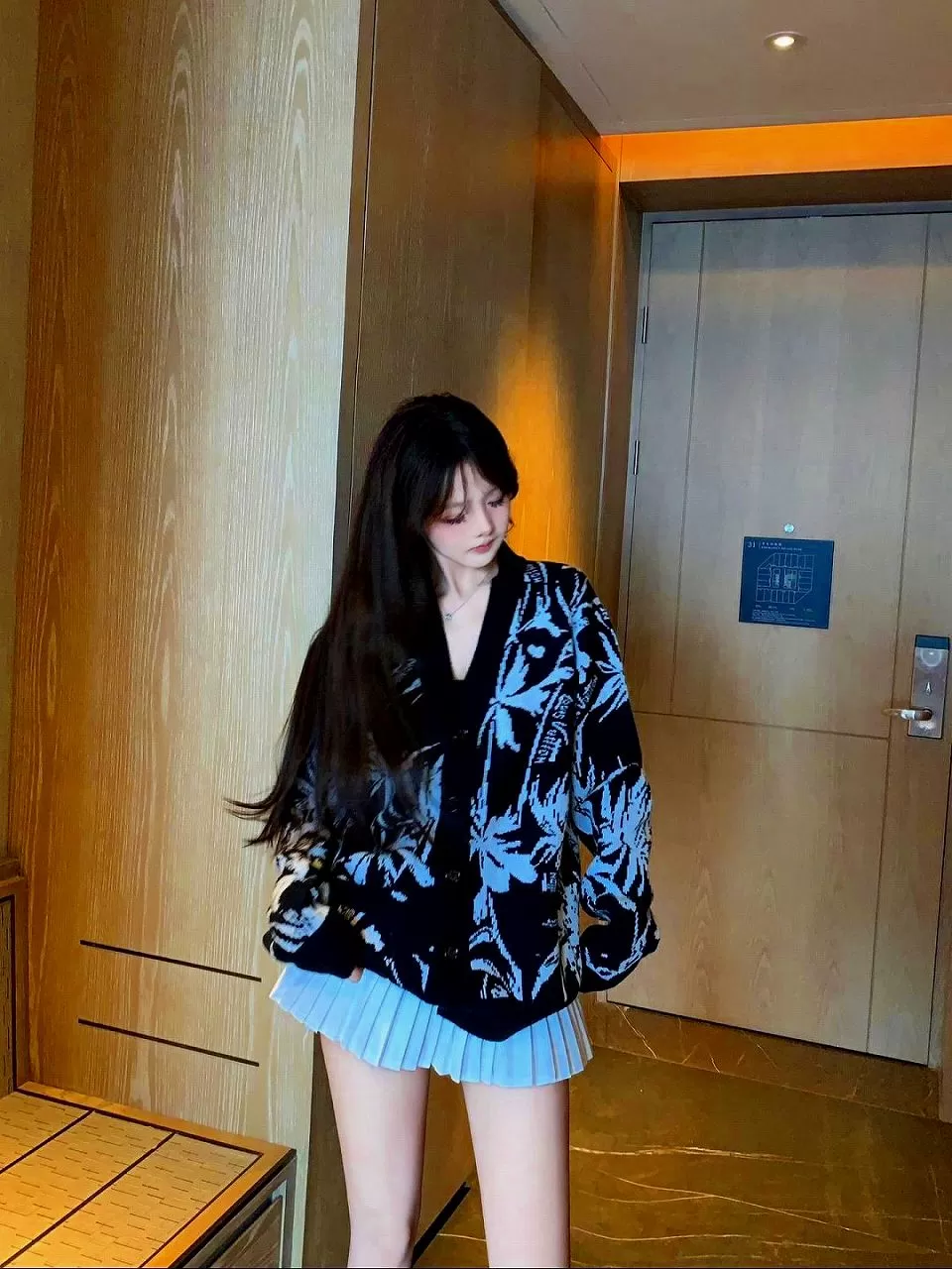 抖音反差妹纸hh0neyy微密圈资源更新（获取hh0neyy最新合集）-ACGAI艺图