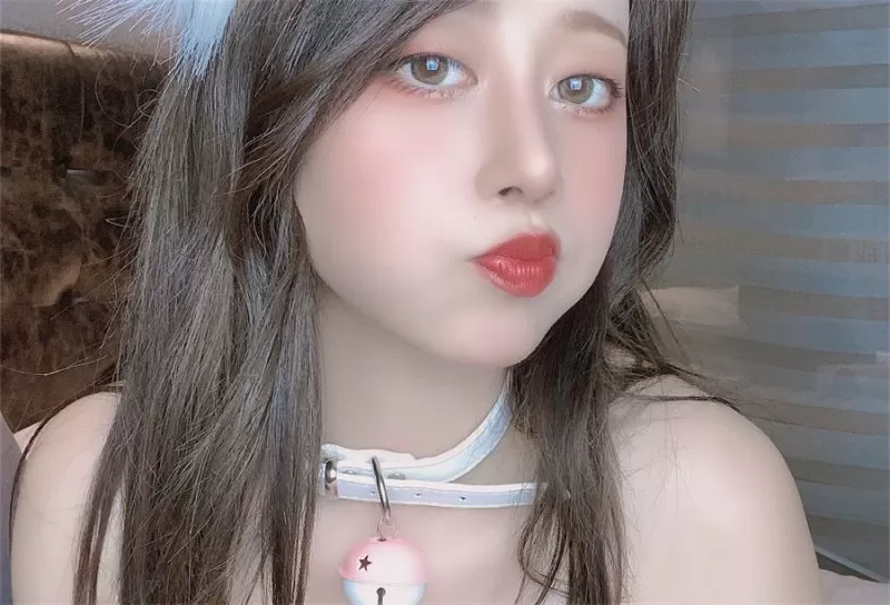 奈汐酱nice蕾丝白狐、深蓝多套收费视频及图片作品-ACGAI艺图