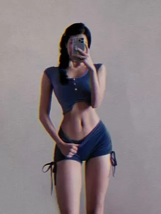 微博网红纪念小小V，私房写真付费微密圈-ACGAI艺图