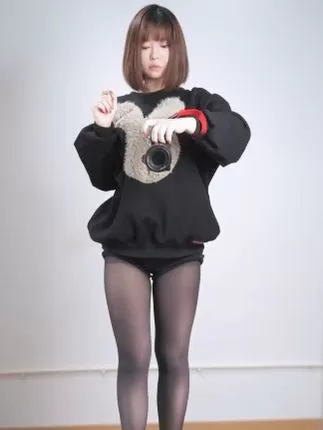 动漫博主半半子cosplay写真合集下载，半半子写真高清全集打包下载-ACGAI艺图