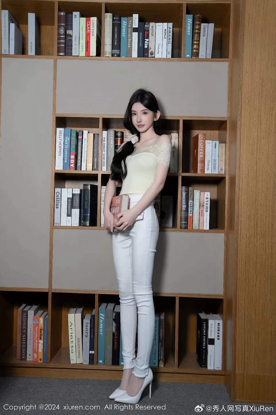 最新写真图集，宅男女神周于希Sally性感蕾丝写真-ACGAI艺图