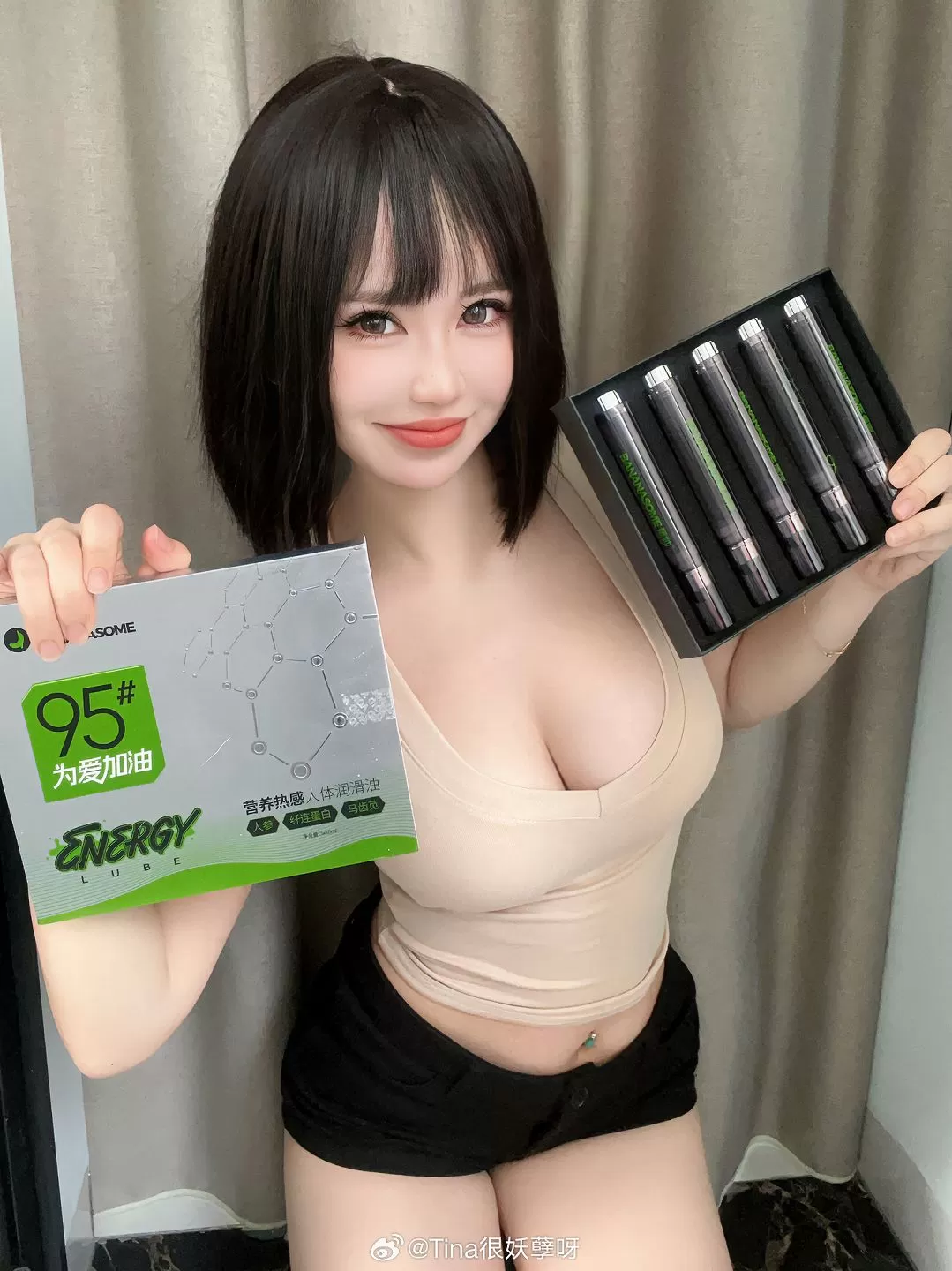 Tina很妖孽呀摇身一变《白色护士妹妹》要来打针吗？护士cos全集-ACGAI艺图