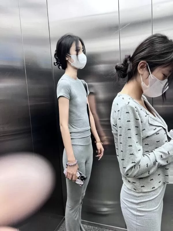 揭秘抖音佐佐酱的生活故事，佐佐酱微密图感受她的日常与私密-ACGAI艺图