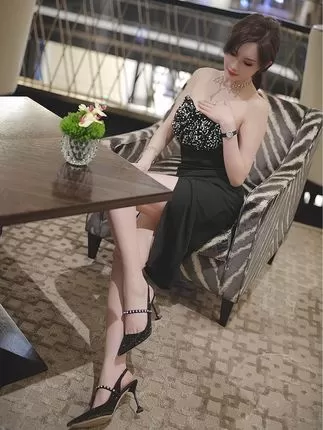 酥胸荡漾的周妍希性感美女的写真欣赏，她的美丽让人无法抵挡-ACGAI艺图