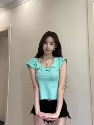智桃lucky微密圈全集资源，抖音智桃的高清写真与视频合集-ACGAI艺图