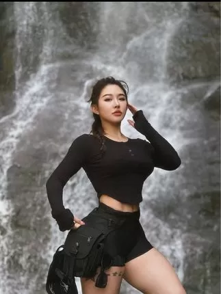 宋昱欣-微密圈合集健身女神的私密视角，微密圈的宋昱欣写真视频资源分享-ACGAI艺图