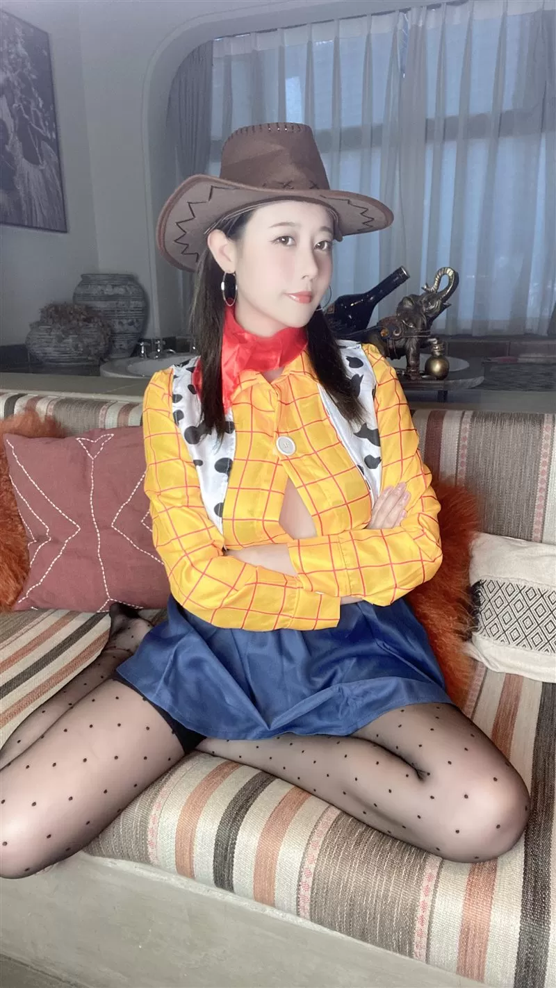 奈汐酱nice cos合集，看到没有这就叫做专业！-ACGAI艺图